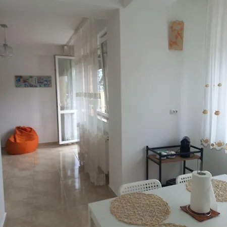 Family Mamaia Nord Apartment *